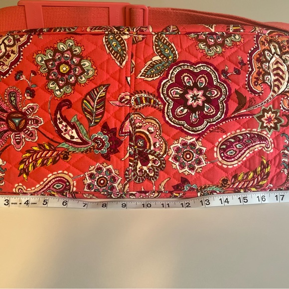 Vera Bradley Weekender Bag - Picture 5 of 7